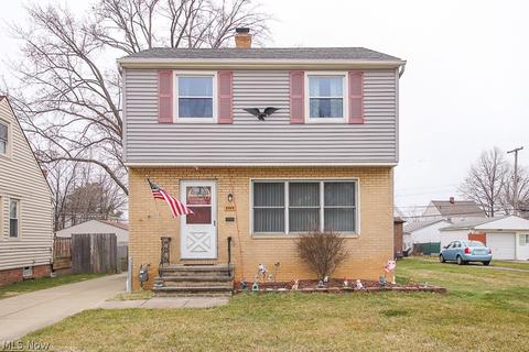 3322 Maplecrest Ave, Parma, OH 44134 photo 1
