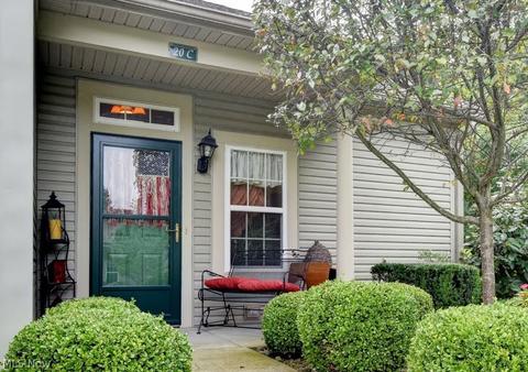 5645 Clingan Rd #20C, Struthers, OH 44471 photo 3