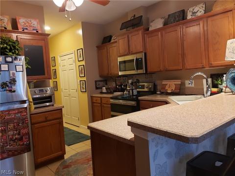 5645 Clingan Rd #20C, Struthers, OH 44471 photo 4