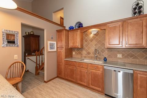 8413 Hendricks Rd, Mentor, OH 44060 photo 8