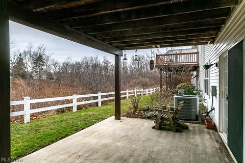 8413 Hendricks Rd, Mentor, OH 44060 photo 2