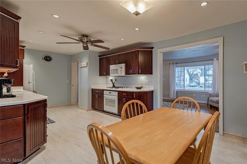 3111 Maplecrest Ave, Parma, OH 44134 photo 8