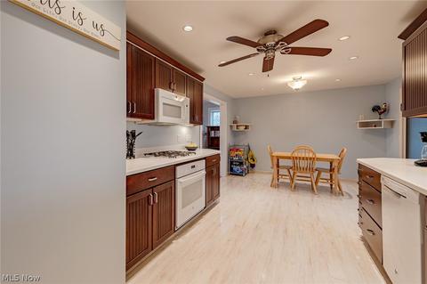 3111 Maplecrest Ave, Parma, OH 44134 photo 11