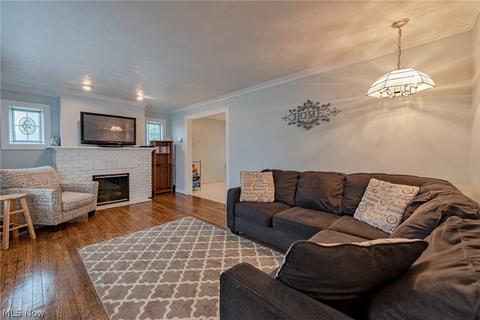 3111 Maplecrest Ave, Parma, OH 44134 photo 3