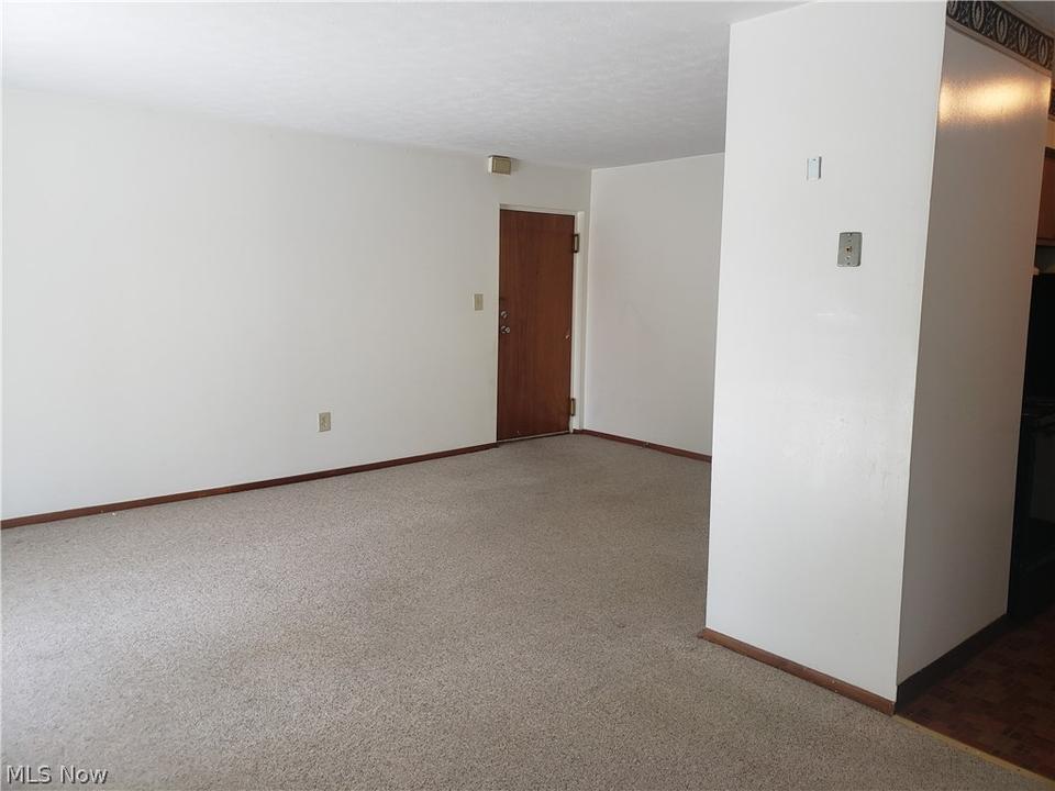  23827 David Dr #210, North Olmsted, OH 44070 photo 2