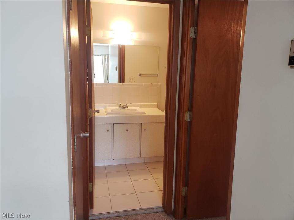  23827 David Dr #210, North Olmsted, OH 44070 photo 7