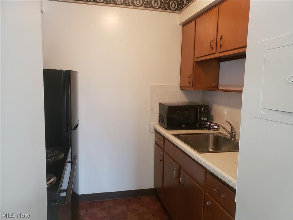  23827 David Dr #210, North Olmsted, OH 44070 photo 5