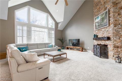 38015 Mcdowell Dr, Solon, OH 44139 photo 8