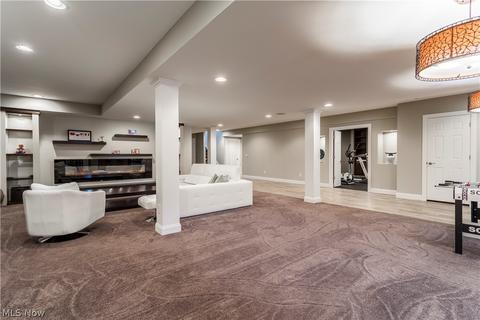 38015 Mcdowell Dr, Solon, OH 44139 photo 17