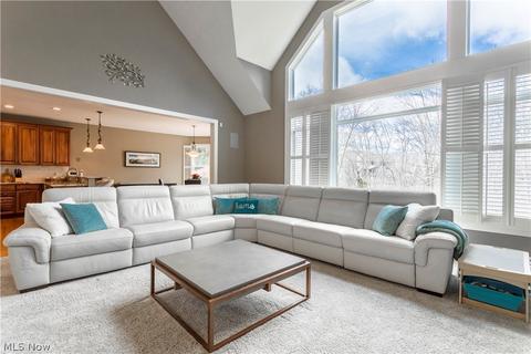 38015 Mcdowell Dr, Solon, OH 44139 photo 9