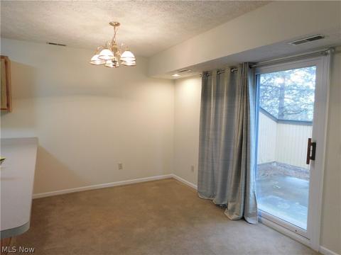 1426 Loop Rd, Kent, OH 44240 photo 7