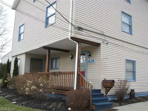 418 Runn St, Berea, OH 44017 photo 1