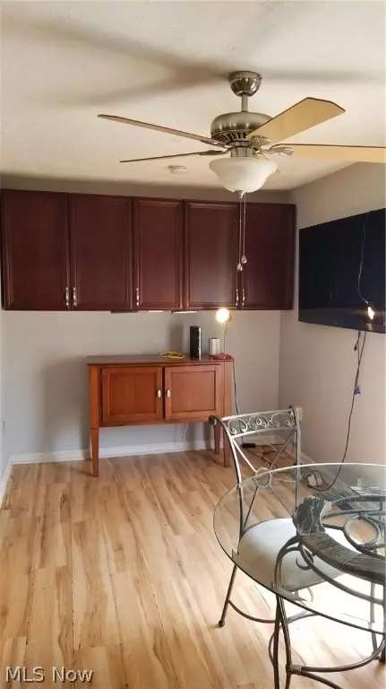 418 Runn St, Berea, OH 44017 photo 7