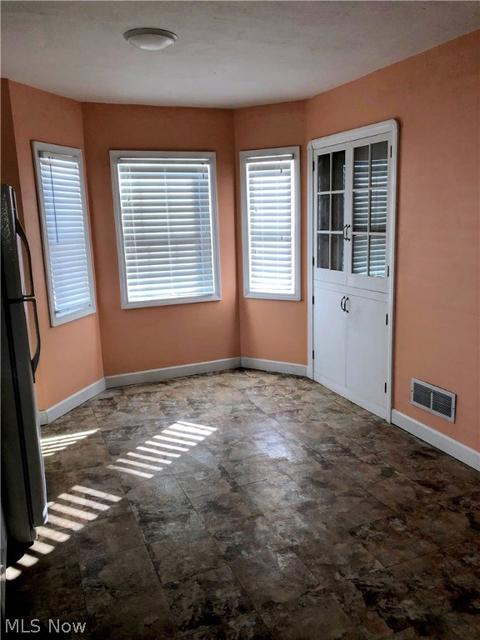 5010 Maplecrest Ave, Parma, OH 44134 photo 5