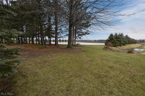 112 Springbrook Cir, Elyria, OH 44035 photo 21