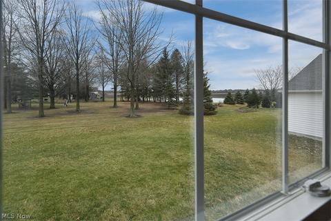 112 Springbrook Cir, Elyria, OH 44035 photo 18