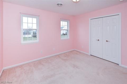 112 Springbrook Cir, Elyria, OH 44035 photo 14