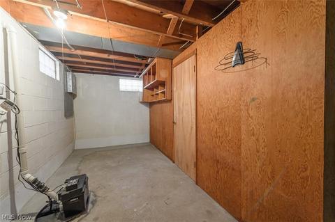 966 Plainview St SE, North Canton, OH 44709 photo 16