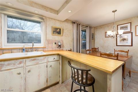 966 Plainview St SE, North Canton, OH 44709 photo 5