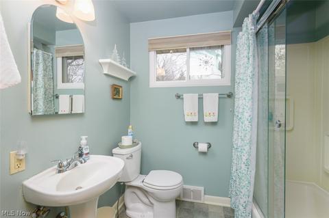 966 Plainview St SE, North Canton, OH 44709 photo 12