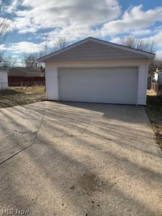 937 Livermore Ln, Elyria, OH 44035 photo 13