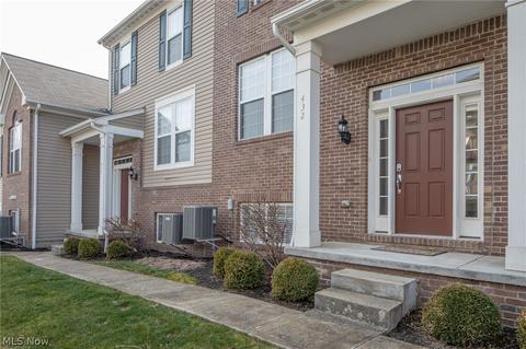 432 Stonehurst Dr, Copley, OH 44321 photo 3