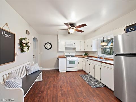 95 Tudor Ave, Akron, OH 44312 photo 7
