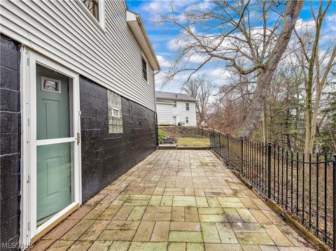 95 Tudor Ave, Akron, OH 44312 photo 29