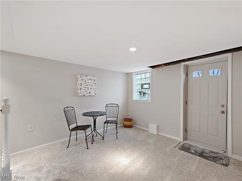 95 Tudor Ave, Akron, OH 44312 photo 24