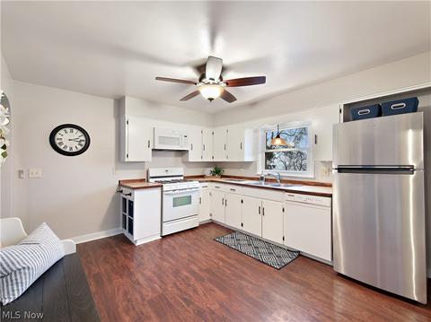 95 Tudor Ave, Akron, OH 44312 photo 8