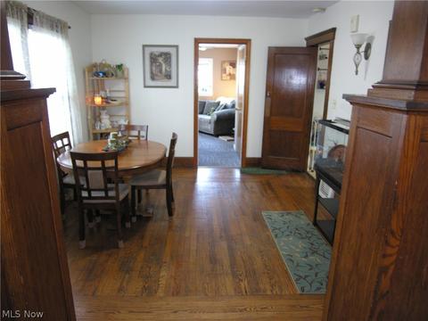 404 Kenyon Ave, Elyria, OH 44035 photo 4