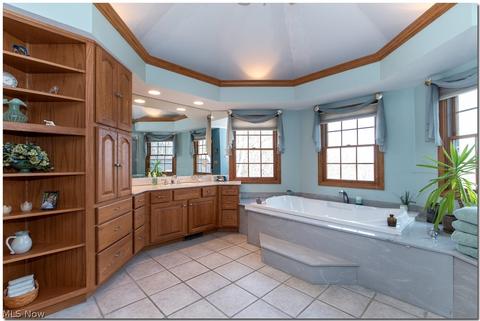 15811 Rapids Rd, Burton, OH 44021 photo 19