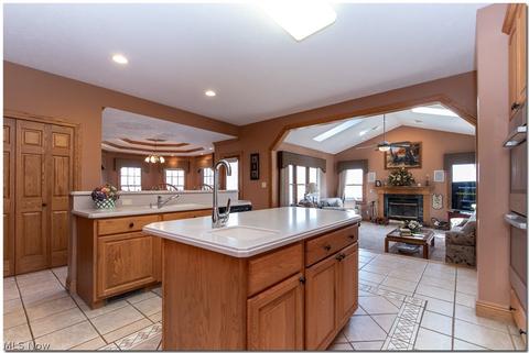 15811 Rapids Rd, Burton, OH 44021 photo 11