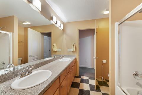 7464 Worlington Dr, Solon, OH 44139 photo 21
