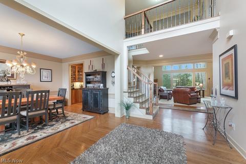 7464 Worlington Dr, Solon, OH 44139 photo 12