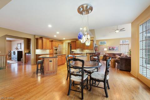 7464 Worlington Dr, Solon, OH 44139 photo 6