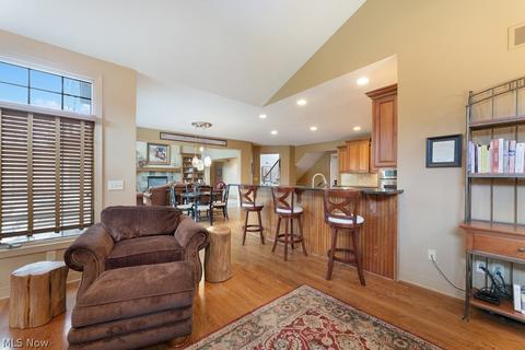 7464 Worlington Dr, Solon, OH 44139 photo 10