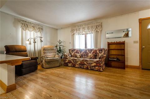 192 E 28th St, Dover, OH 44622 photo 9
