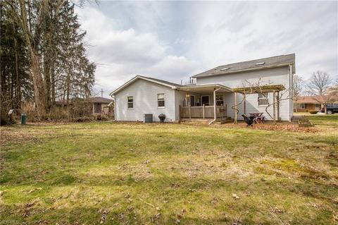 192 E 28th St, Dover, OH 44622 photo 4