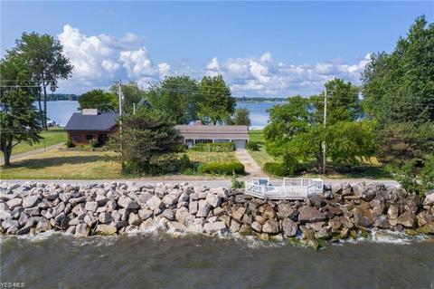 525 Cedar Point Rd, Sandusky, OH 44870 photo 5