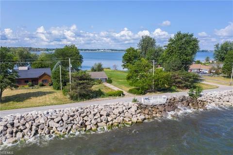 525 Cedar Point Rd, Sandusky, OH 44870 photo 3