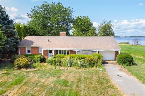 525 Cedar Point Rd, Sandusky, OH 44870 photo 1
