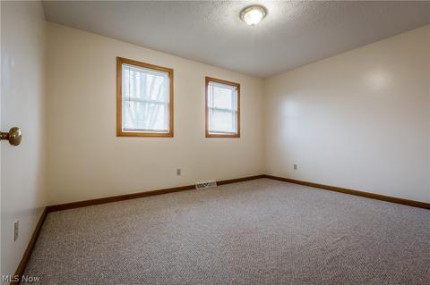177 4th St SE, Brewster, OH 44613 photo 23