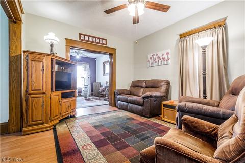 177 4th St SE, Brewster, OH 44613 photo 5