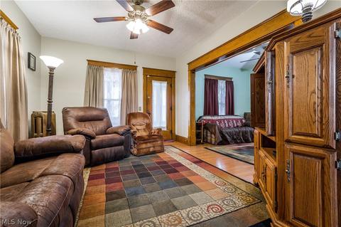 177 4th St SE, Brewster, OH 44613 photo 6