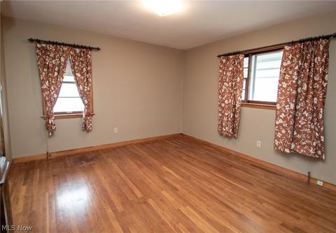 999 5th St, Struthers, OH 44471 photo 10