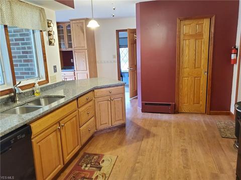696 Talltrees Dr, Ashtabula, OH 44004 photo 13