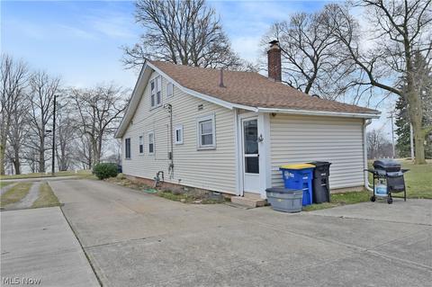 1426 E 1st St, Ashtabula, OH 44004 photo 29