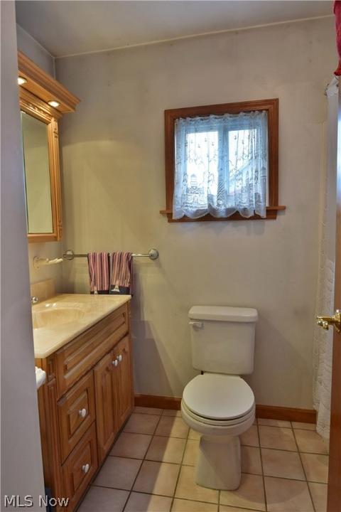 1426 E 1st St, Ashtabula, OH 44004 photo 18