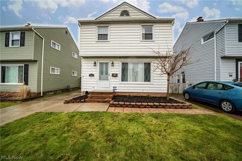 2811 Commonwealth Dr, Parma, OH 44134 photo 1